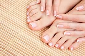 pedicure/manicure